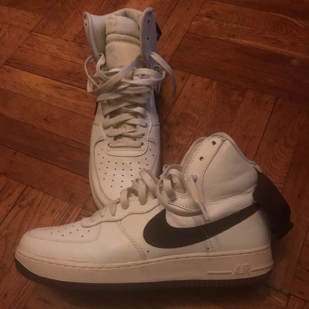 Nike Air Force 1 Hi Retro Qs